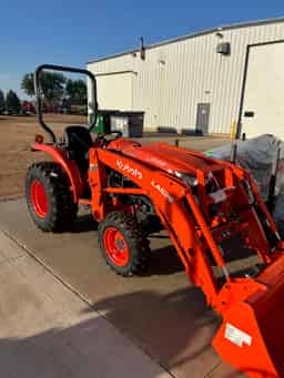 2025 KUBOTA L2502HST
