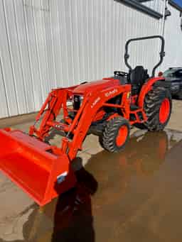 2023 Kubota L3560HST