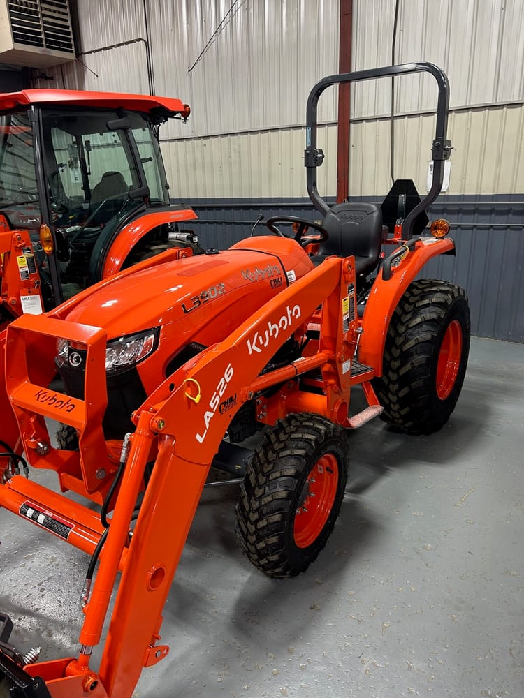 2025 KUBOTA L3902HST