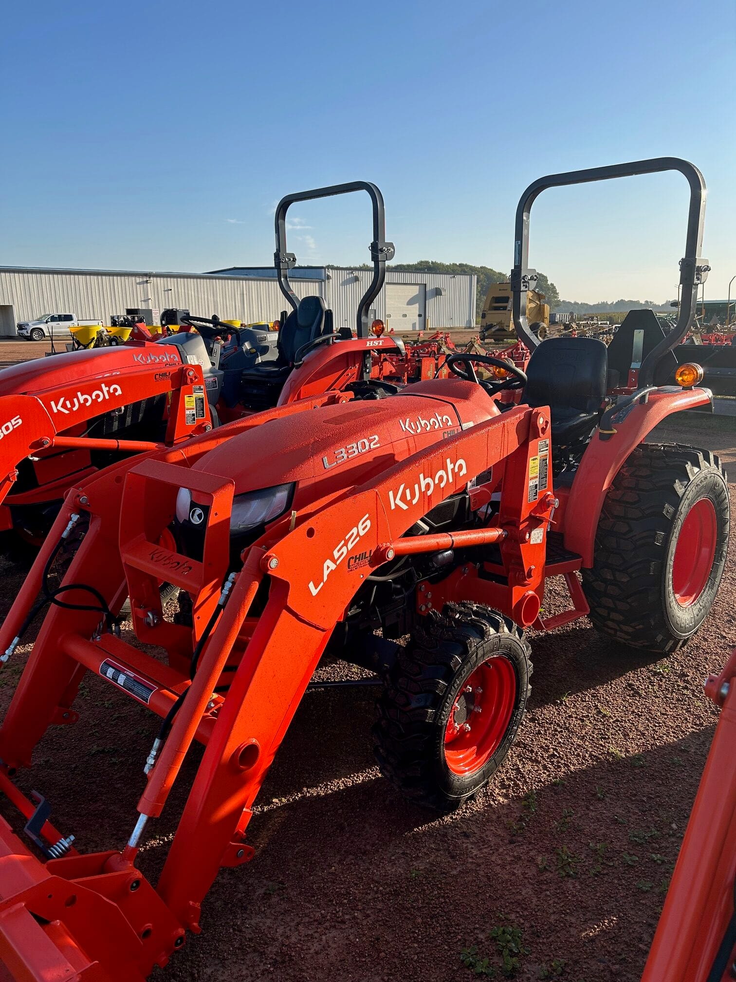 2025 KUBOTA L3302HST