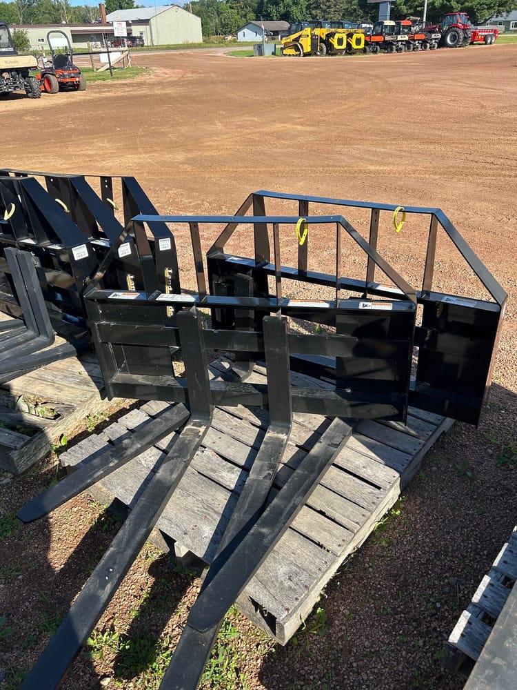 Land Pride PFL1242 Forks